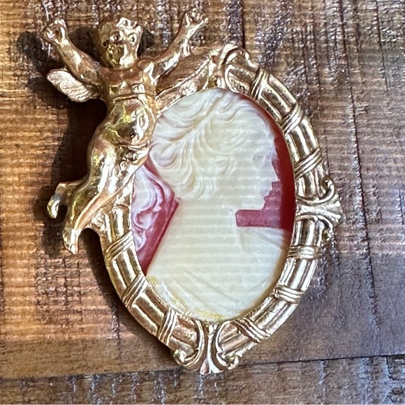 Vintage Estate Signed Raffine Victorian Carved Cameo Brooch Pin Gold With Angel - Picture 8 of 11
